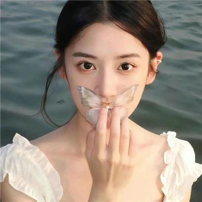 坡道上的红屋顶